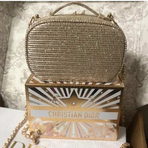 DIOR gold Pouch - Picture 10 of 14